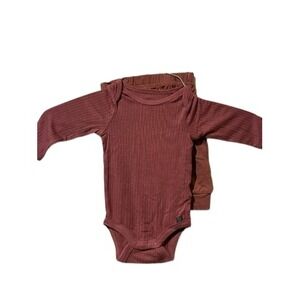 Modern Moments by Gerber Baby Ribbed Bodysuit and Pants Set Rosewood 0-3 Months